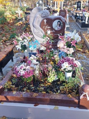 19.08.2025 года. Памятник "Сердце"