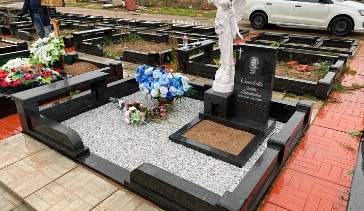 19.08.2025 года. Памятник-скульптура ангела