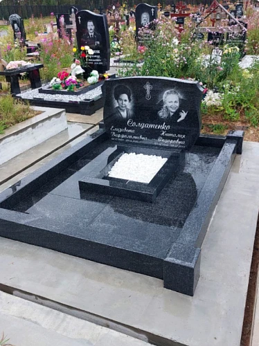 19.06.2024 года. Мемориальный комплекс и семейный памятник