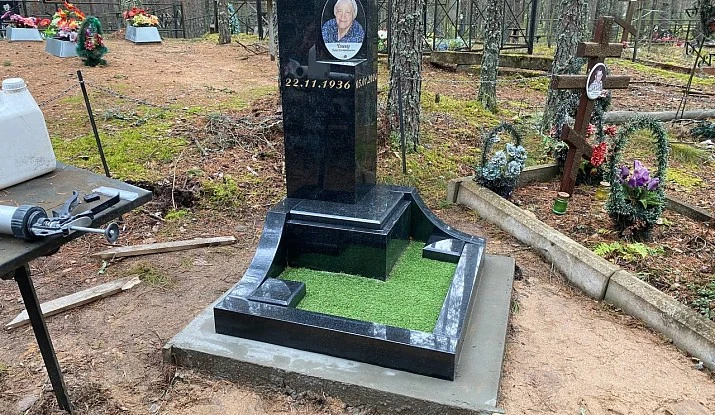 Памятник на урновое захоронение
