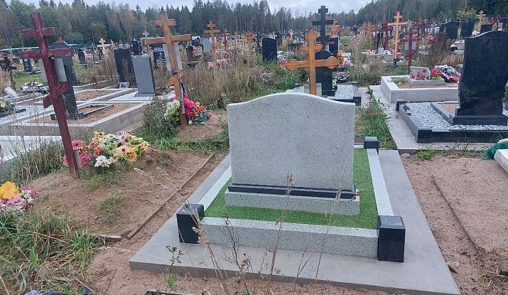 19.06.2024 года. Памятник из разных сортов гранита