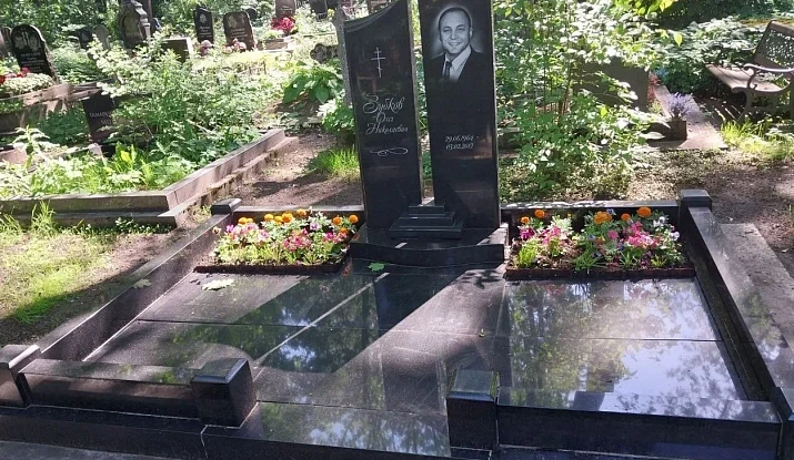 17.11.2024 года. Мемориальный комплекс с памятником
