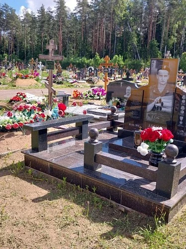 19.08.2025 года. Воинский памятник участнику СВО