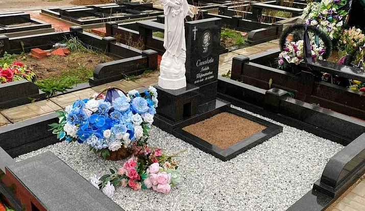 19.08.2025 года. Памятник-скульптура ангела