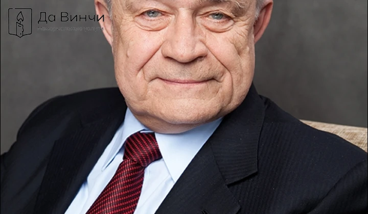 Памятник Феликсу Владимировичу Кармазинову, директору ГУП «Водоканал Санкт-Петербурга», на Кронштадтском городском кладбище