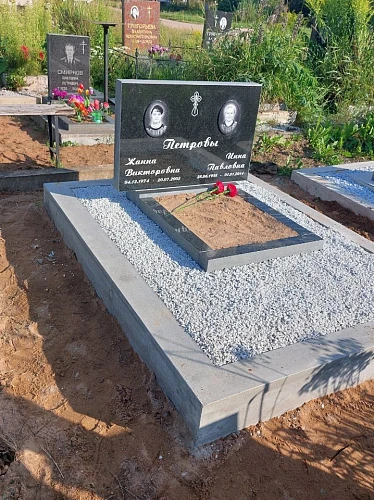 19.06.2024 года. Семейный памятник и благоустройство