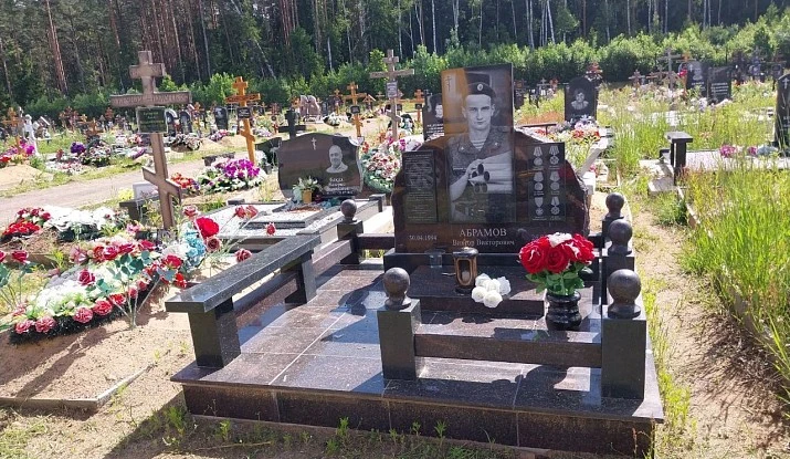 19.08.2025 года. Воинский памятник участнику СВО