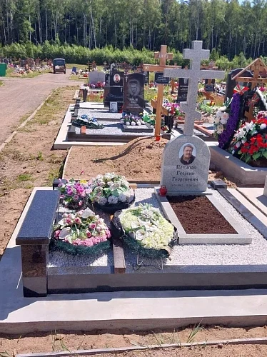 22.11.2024 года. Памятник крест с голгофой