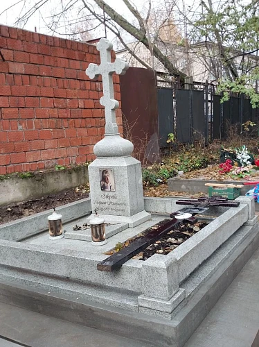 19.06.2024 года. Гранитный комплекс (крест с голгофой)