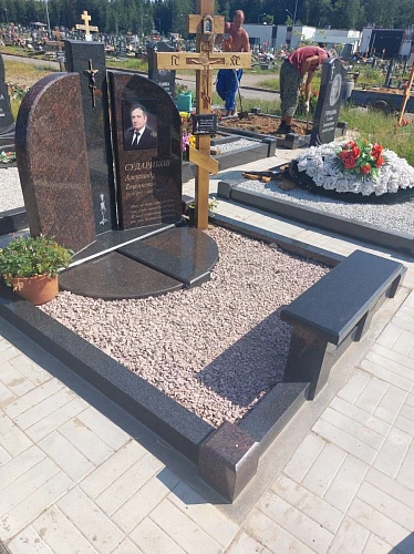 16.06.2024 года. Гранитный комплекс с сочетанием гранита