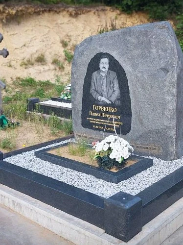 16.11.2024 года. Большой гранитный камень с полировкой
