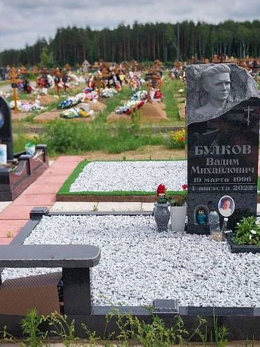 22.11.2024 года. Гранитная колонна с бюстом