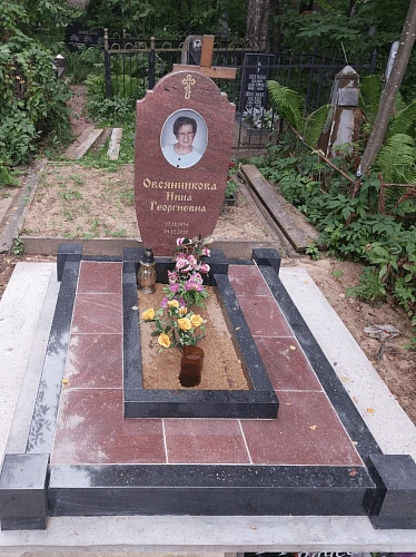 16.06.2024 года. Памятник из разных сортов камня