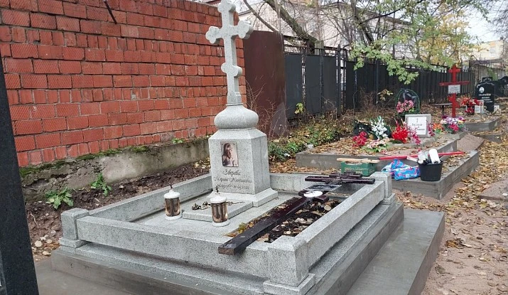 19.06.2024 года. Гранитный комплекс (крест с голгофой)
