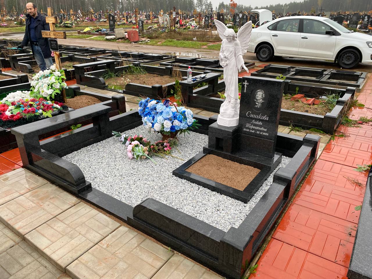 19.08.2025 года. Памятник-скульптура на Белоостровском кладбище 19.08.2025 года. Памятник-скульптура на Белоостровском кладбище