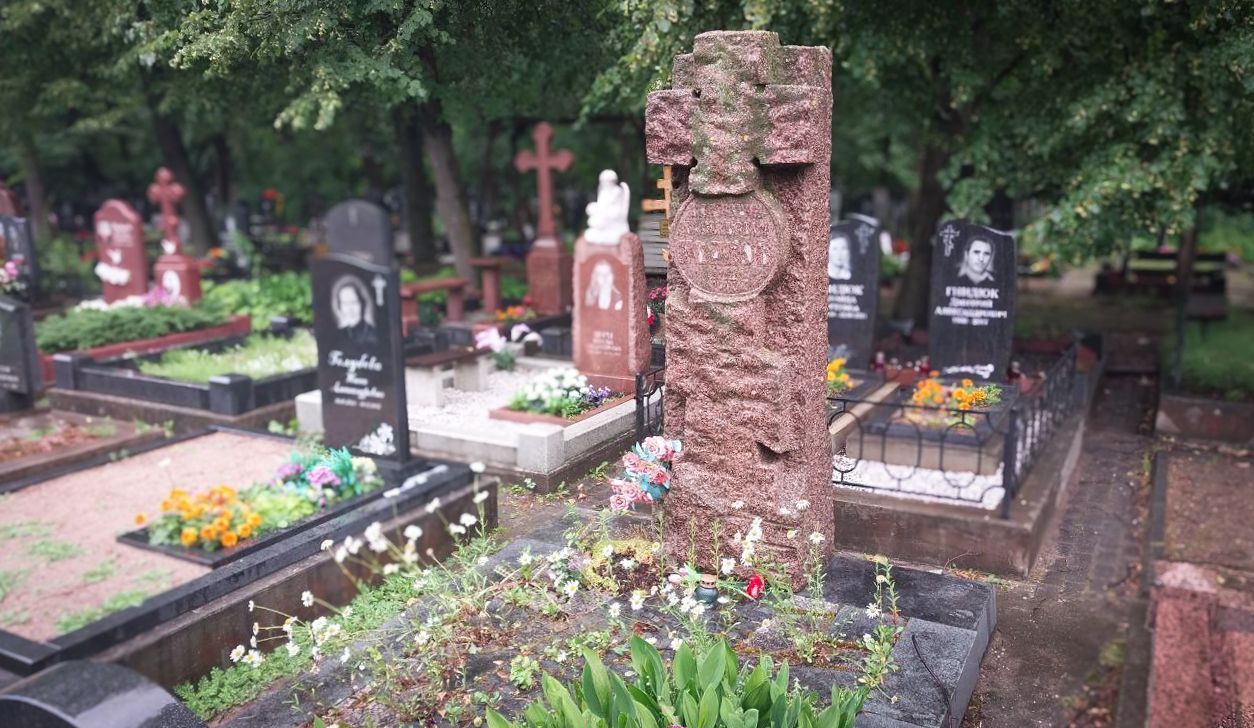 18.11.2024 года. Гранитная фигурная колонна