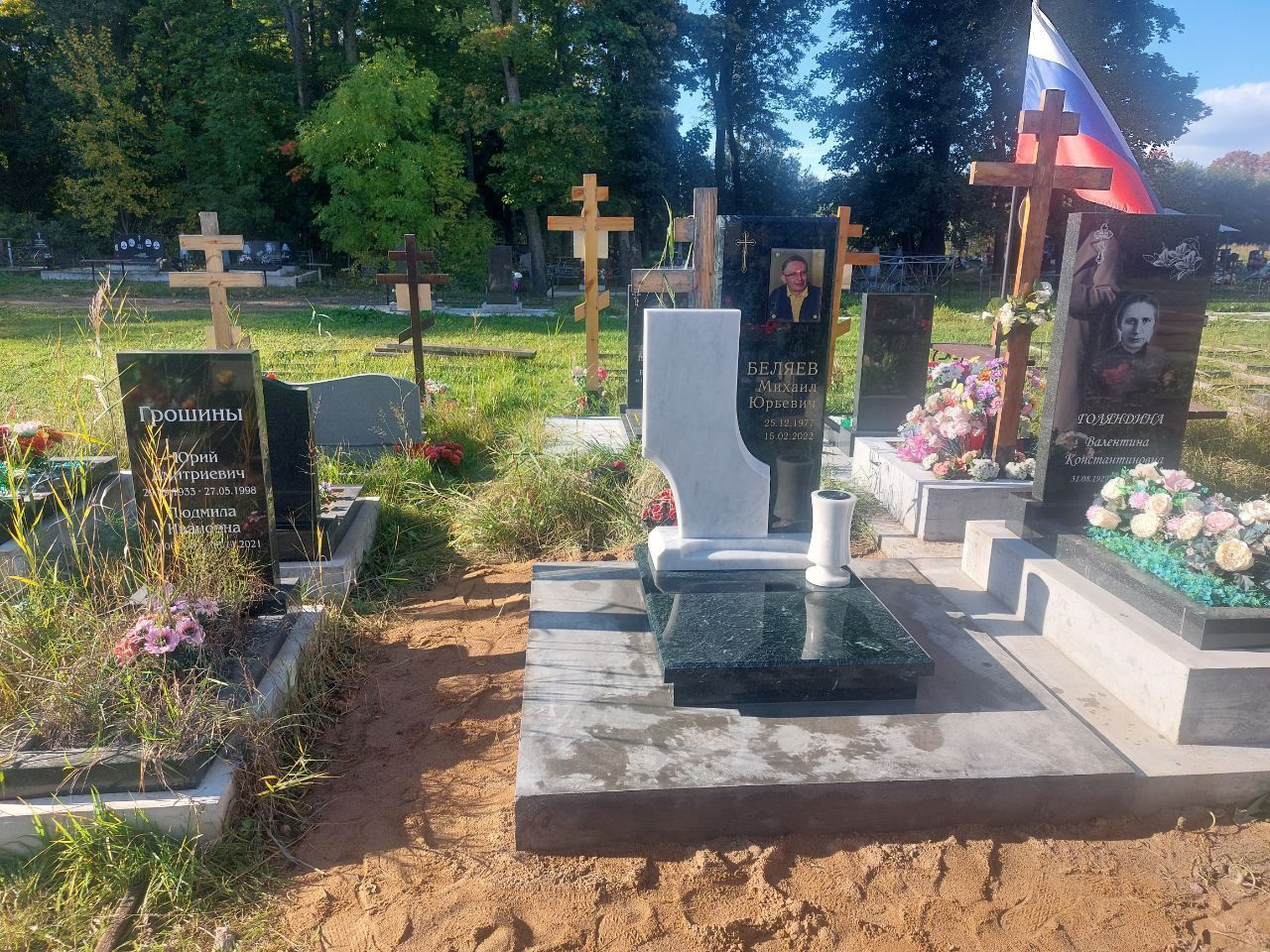 Памятник на урновом участке