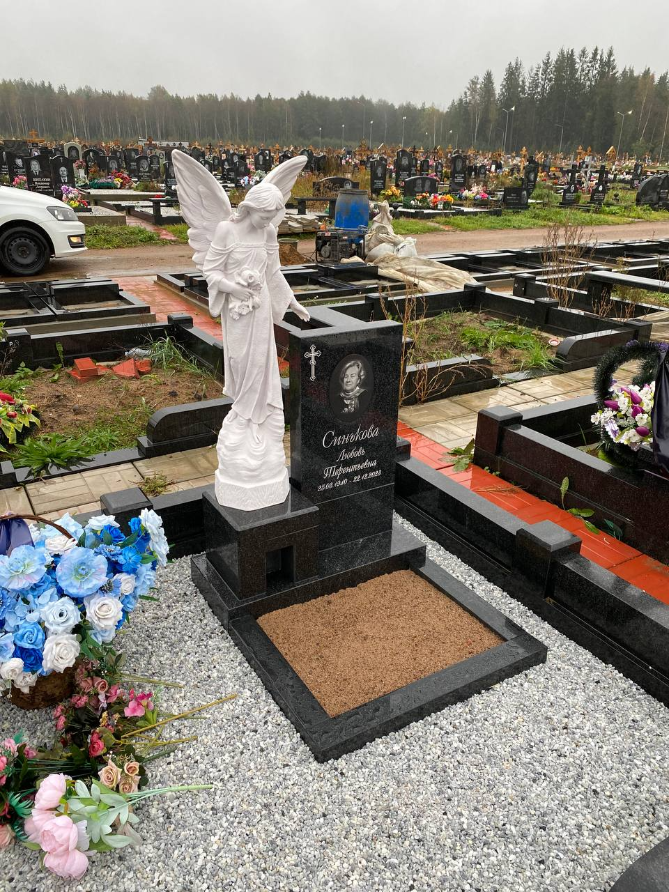 19.08.2025 года. Памятник-скульптура ангела