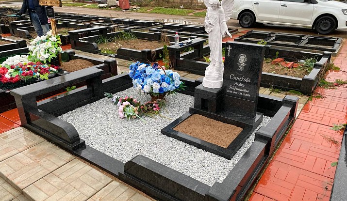 19.08.2025 года. Памятник-скульптура ангела - мастерская «ДаВинчи» в СПб