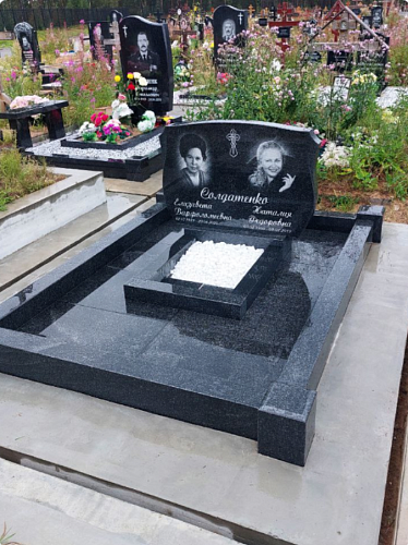 19.06.2024 года. Мемориальный комплекс и семейный памятник