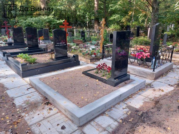 Православный памятник, Большеохтинское кладбище
