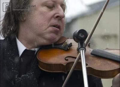 Памятник Алексею Георгиевичу Заливалову, музыканту, композитору, актёру, в Павлово-на-Неве, Ленинградской области