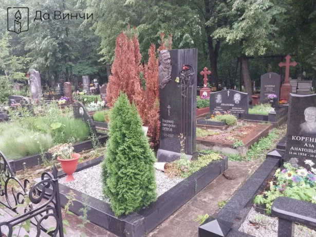Эксклюзивный мемориальный комплекс на Большеохтинском кладбище