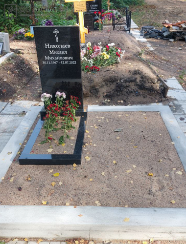 Православный памятник, Большеохтинское кладбище
