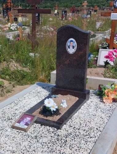 Простой памятник – Новое Колпинское городское кладбище