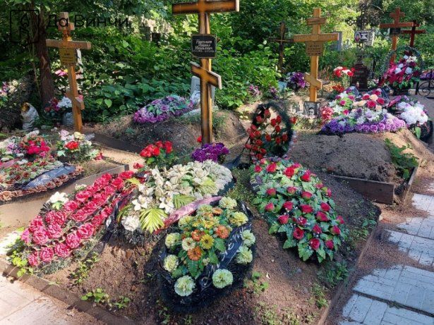 Православный памятник, Большеохтинское кладбище