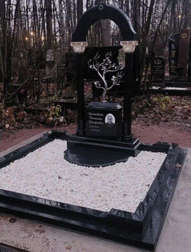 Эксклюзивный памятник на Еврейском кладбище