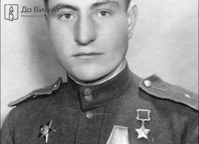 Памятник Александру Ильичу Громову, Герою Советского Союза, на Северном кладбище