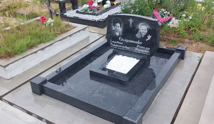 19.06.2024 года. Мемориальный комплекс и семейный памятник - мастерская «ДаВинчи» в СПб