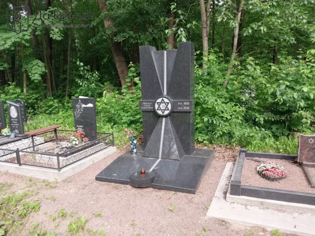 Эксклюзивный мемориальный комплекс на Еврейском кладбище