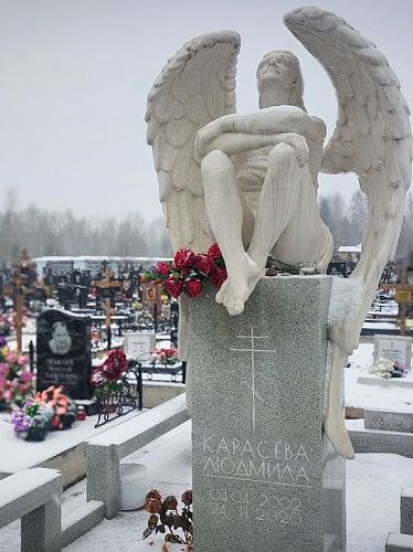 17.11.2024 года. Мемориальный комплекс на 2 могилы с колонной и ангелом