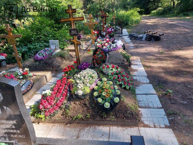 Православный памятник, Большеохтинское кладбище