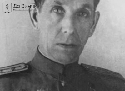 Памятник Ивану Устиновичу Хроменкову, Герою Советского Союза, на Большеохтинском кладбище